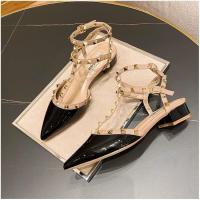 ราคา 【Sunday Diary】รองเท้าsexy valentino style ส้นแบน หัวแหลม ปิดนิ้วเท้า ระบายอากาศได้ดี เข้ากับทุกการแต่งกาย แฟชั่นฤดูร้อน สําหรับผู้หญิง (25621181115)