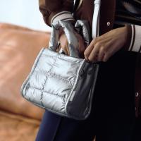 ราคา สินค้าใหม่ กระเป๋า CC-OO silver metallic ของแท้ shop % (27080016593)