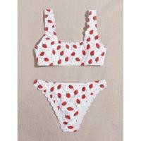 ราคา ดว่ายน้ำ บิกินี่ Shein ลายสตรอเบอร์รี่ น่ารักมาก ๆ มือ 1 พร้อมส่งค่ะ Strawberry Print Scallop Trim Bikini Swimsuit (13846541690)