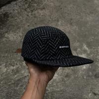 ราคา Hitam 5phanel Undefeated Yupoong (มีจํานวนจํากัด) - สีดํา (23531543720)