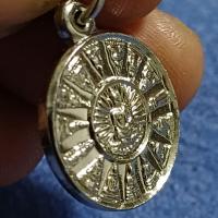 ราคา หลวงพ่อวัดเขาตะเคราเพชรบุรี รุ่นโสฬสมงคลปี23 (41409449806)