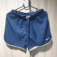 ราคา กางเกงกีฬาขาสั้นผ้าร่ม NiKE สีกรมขอบขาว ของแท้มือสอง (40216206303)