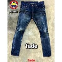 ราคา Justin Denim fade,ขากระบอกเล็ก,เฟดริมแดง,เป้ากระดุม มีใบรับประกันของแท้100% (20055027713)