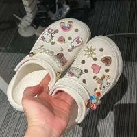 ราคา ♞,♘ปรับให้เข้ากับอุปกรณ์เสริม Crocs, รองเท้ารู, รองเท้า, ดอกไม้, การตกแต่งหัวเข็มขัดรองเท้า DIY Buc (26890467641)