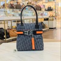 ราคา กระเป๋าแท้มือ2ของแท้100% Used -​ Dior Book Tote Bag (4441637500)
