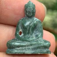 ราคา พระแก้วมรกต สร้างจากหินหยกเขียวอินเดีย วัดสันป่ายาง เชียงราย ปี 63 (41410949997)