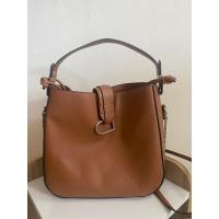 ราคา ส่งต่อ กระเป๋าสะพายข้าง ZARA แท้ ทรงสวยมาก หนังดีมาก cross body กระเป๋าสะพายข้างสีน้ำตาล กระเป๋ามือสอง (18072563786)