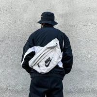 ราคา Nike กระเป๋าคาดเอวและสะพายไหล่ สำหรับผู้ชายและผู้หญิง ขนาดใหญ่ โมเดล DC7354 (42122245746)