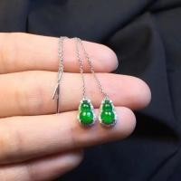 ราคา ต่างหูก้านยาวสไตล์หยางโมราสีเขียว ทำจากเงินสเตอร์ลิง 925 ฝังอย่างประณีต (25296896734)