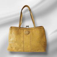 ราคา Coach กระเป๋าถือ คล้องไหล่สีเหลือง (29806419005)