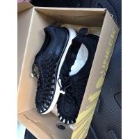 ราคา รองเท้า Keen Uneek O2 / Black and harvest gold (15213076834)
