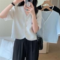 ราคา Pudding ~พร้อมส่ง~ "60100" เสื้อไหมพรม แขนสั้นทรงเรียบหรู กระดุมหน้าขอบเสื้อลูกไม้ (23018419845)