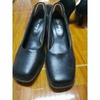 ราคา คัตชูสำหรับใส่เรียน ทำงาน มือสอง สภาพดี Shoe story (8139817764)