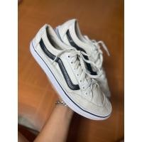 ราคา Vans สีขาวหนอนดำ ไซร้ 41/26 มือสองของแท้ (27039656284)
