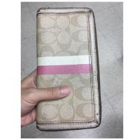 ราคา กระเป๋าสตางค์ใบยาวซิปรอบ coach wallet มือ2 แท้100% (1782915814)