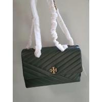 ราคา สินค้าพร้อมส่ง NewTory burch Kira Chevron Convertible Shoulder Bag size: 8" (H) x 11" (L) x 3.2 (27726350680)