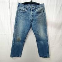 ราคา กางเกงยีนส์ลีวาย501เนื้อทรายแซกดำของแท้มือสอง00516 (27257849545)