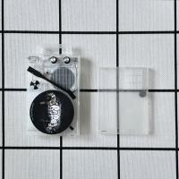 ราคา เครื่องเล่นแผ่นเสียงใส แบบพกพา Portable Record Player CLEAR EDITION RM-1C (24980841293)