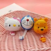ราคา แผงลอยการ์ตูนแมวเทปวัดแมวสีชมพูนุ่มไม้บรรทัดการ์ตูนหดกระเป๋าตลาดกลางคืนพวงกุญแจอัตโนมัติสีฟ้าตุ๊กตาเครื่องประดับ IKRV (42322776477)