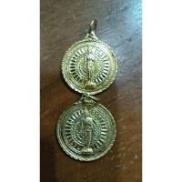 ราคา เหรียญที่ระลึกงานปฏิบัติธรรมเฉลิมพระเกียรติพระบาทสมเด็จพระเจ้าอยู่หัวปี 2536 จำนวน 2 เหรียญ (27565517156)