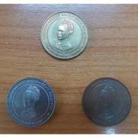 ราคา เหรียญราชินีสดุดี กระทรวงเกษตร ปี2535 (24333933595)