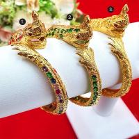 ราคา กำไลคลิปล็อคพญานาคฝังพลอย เส้นผ่านศูนย์กลาง 5.5 cm ชุบทองไมครอน ใส่ได้ทุกโอกาส ใส่หนุนดวง เรียกทรัพย์ รูปถ่ายจากสินค้าจร (10249367620)