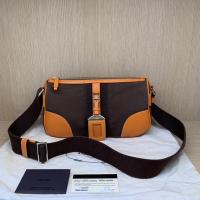 ราคา CO221006517] Prada / Nylon Crossbody Bag (16588674218)