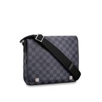 ราคา Louis Vuitton Graphite District PM สภาพสวย ซื้อเมื่อปี 2019 (8415053145)