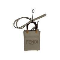 ราคา กระเป๋าสะพาย Fendi Leather Ivo ธรรมดา 8Bs051 ส่งตรงจากญี่ปุ่น มือสอง (44215591077)
