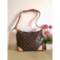 ราคา Louis Vuitton Monogram Boulogne Shoulder Bag (17425730247)