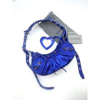 ราคา พร้อมส่ง Sale 34599 เท‼️ Balenciaga Woman Blue Nappa Leather Le Cagole Xs Shoulder Bag (40110742293)