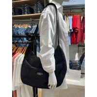 ราคา [พร้อมส่ง] Mc Utiity bag กระเป๋าสะพายข้าง MC Jeans มีให้เลือก2สี [แบรนด์แท้100%✅] จากช้อปโดยตรง มีบริการเก็บปลายทาง (29191540471)