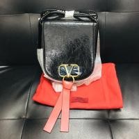 ราคา Valentino กระเป๋าสะพายข้าง (VLTN) (6440745428)