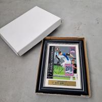 ราคา กรอบรูป พร้อมลายเซ็น งานรุ่นเก่า มือ1 (40120400389)
