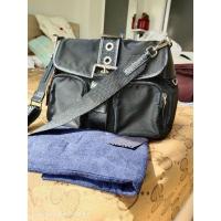 ราคา PRADA BLACK DOUBLE POCKET BUCKLE FLAP BAG (17786785195)