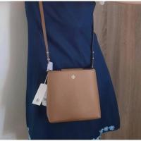 ราคา พร้อมส่ง(ผ่อน0%)(รับประกันของแท้)Tory Burch #147938 Emerson Small Bucket บัคเก็ตหนัง Safiano (26017287387)