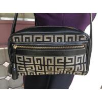 ราคา กระเป๋า GIVENCHY (มือสอง สภาพนางฟ้า) (1075863014)
