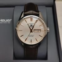 ราคา TAG Heuer TAG Heuer TAG Heuer Carla WAR201D.FC6291 นาฬิกาผู้ชายกลไกอัตโนมัติ (43022591504)