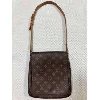 ราคา lv musette salsa monogram vintage (29126035716)