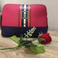 ราคา กระเป๋าสำหรับใส่เครื่องสำอาง. ยี่ห้อ Estee. ขนาด 23x15.cm (6216448439)