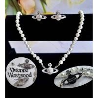 ราคา ✨ชุดสร้อยคอไข่มุก + ข้อมือไข่มุก Vivienne Westwood ✨ (26774352459)