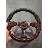 ราคา พวงมาลัยแต่ง MOMO วง12นิ้ว (แบบวงลายไม้เข้ม) แต่งภายในรถสวยดูดี (23247741814)