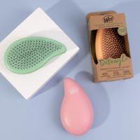ราคา Wet Brush Go Green Palm Detangler Brush ที่สุดของนวัตกรรมการหวีผม WetBrush. หวีแล้วไม่เจ็บผมหรือหนังศรีษะ (18184126454)