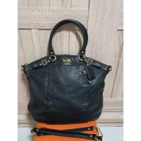 ราคา กระเป๋า Coach แบรนด์แท้ หนังแท้สีดำ รุ่น Madison หรือทรงพัด ขนาด 12 นิ้ว เจ้าของขายเอง 1,100 บาท (18591045227)