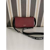ราคา กระเป๋า Guess แท้งานช๊อป สีม่วงแดง (13705662389)