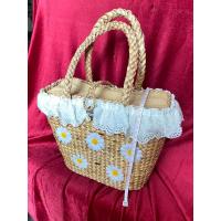 ราคา กระเป๋าสาน ผักตบชวา ประดับผ้าลูกไม้ มีซับในผ้า มีซิปด้านนอก มีช่องซิปเล็กด้านใน (24313781811)