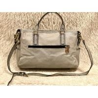 ราคา กระเป๋าหนัง มือสอง แบรนด์ BRERA PARIS สภาพยังใหม่ มีช่องใส่ของ 2 ช่อง ภายในสะอาด (44255514281)