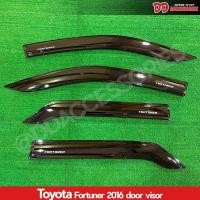ราคา กันสาด Toyota Fortuner 2015-2022 สีดำ NT พร้อมกาว 2 หน้าสำหรับติดตั้ง บังลมประตู คิ้วกันสาดประตู (20095634482)