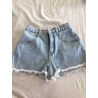 ราคา กางเกงขาสั้นยีนสแบรนด์guess (7595158923)