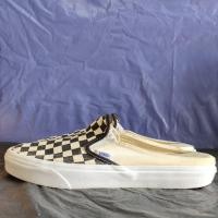 ราคา รองเท้า Vans มือสองของแท้ Size 42/27 cm. (42608534919)